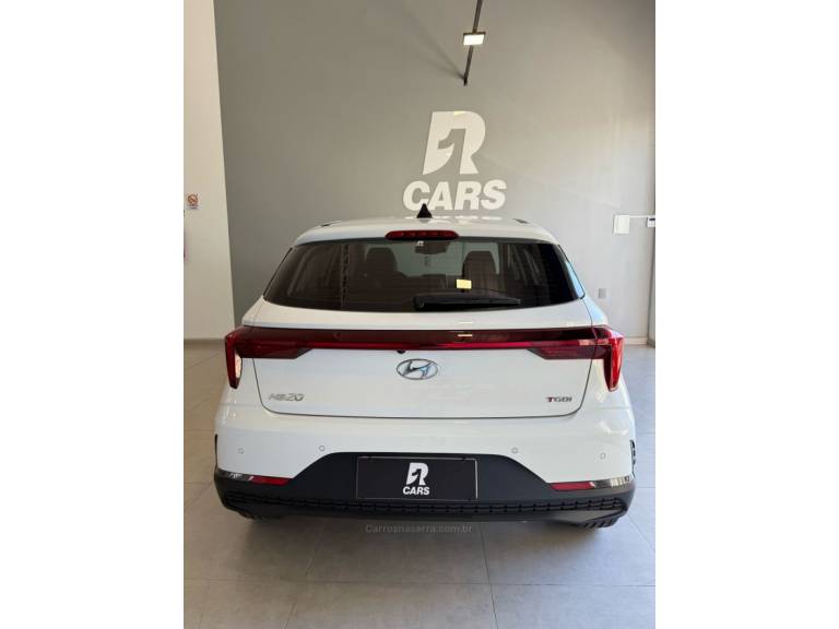 HYUNDAI - HB20 - 2023/2024 - Branca - R$ 99.000,00