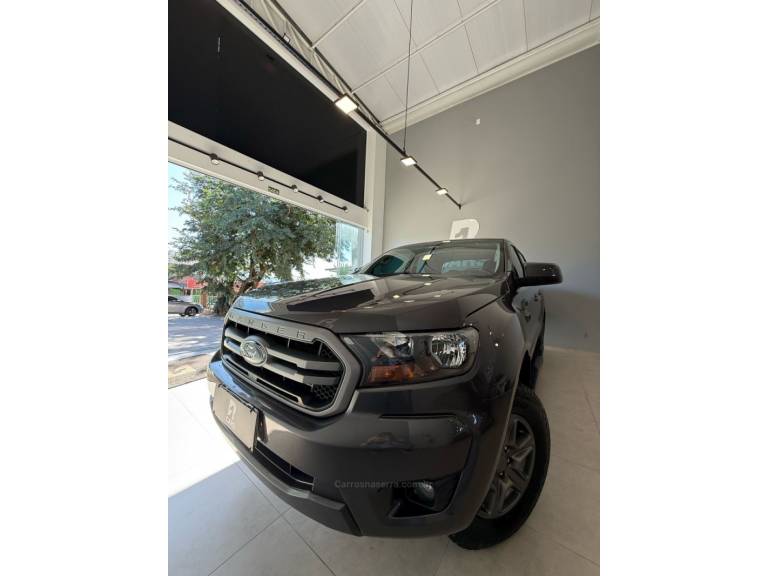 FORD - RANGER - 2022/2022 - Cinza - R$ 165.000,00