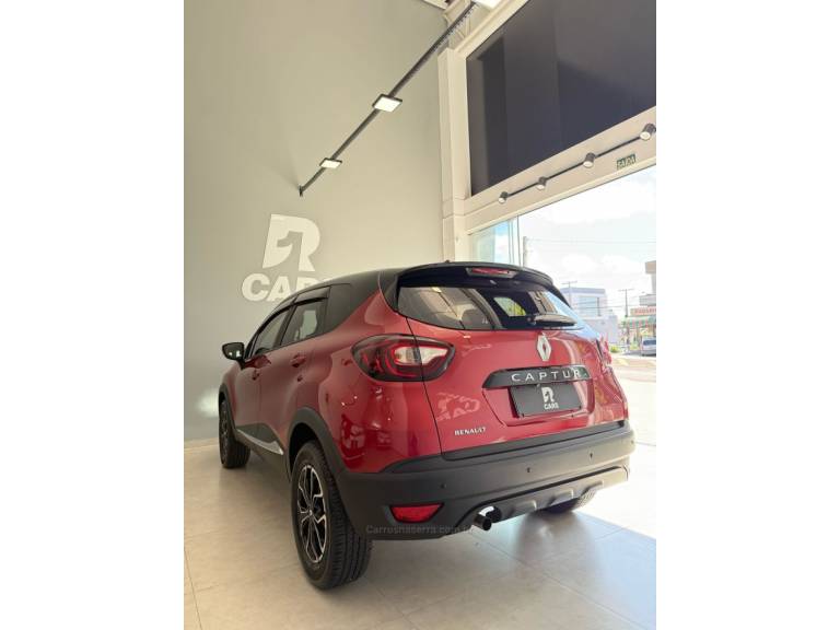 RENAULT - CAPTUR - 2020/2021 - Vermelha - R$ 87.000,00