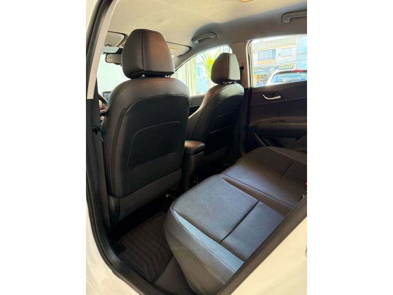 HYUNDAI - HB20 - 2023/2024 - Branca - R$ 99.000,00