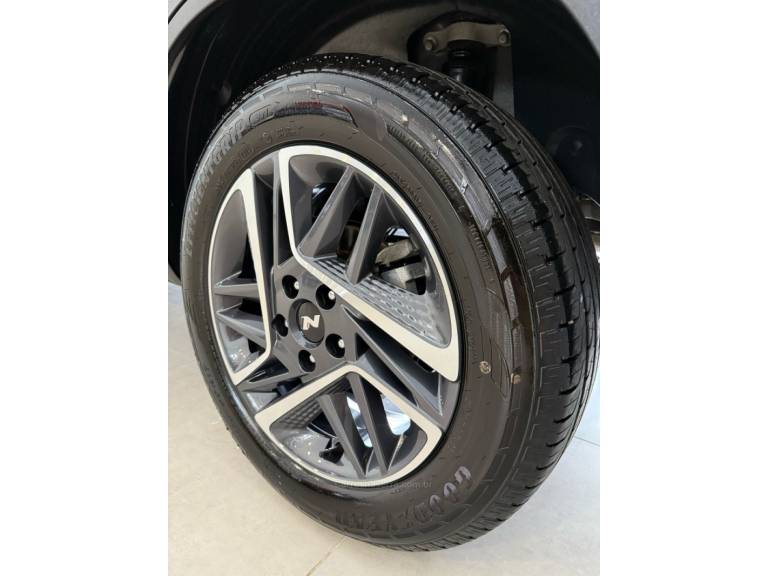 HYUNDAI - CRETA - 2023/2024 - Prata - R$ 149.000,00