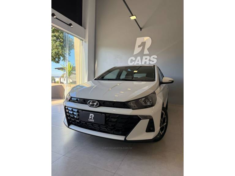 HYUNDAI - HB20 - 2023/2024 - Branca - R$ 99.000,00