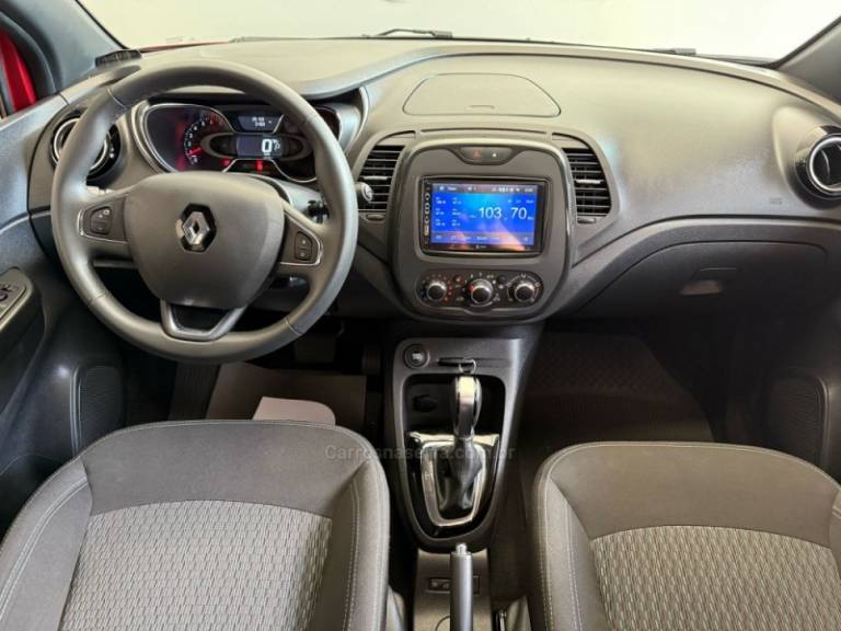 RENAULT - CAPTUR - 2020/2021 - Vermelha - R$ 87.000,00