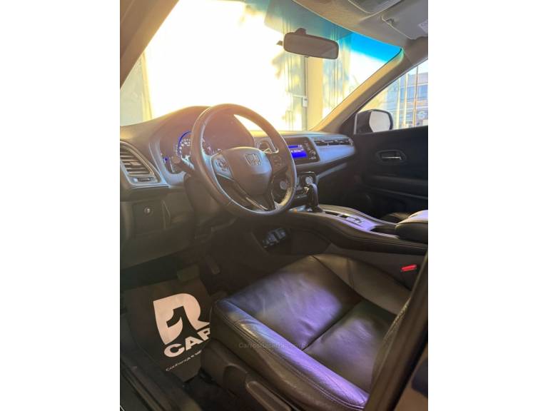 HONDA - HR-V - 2015/2016 - Preta - R$ 90.000,00