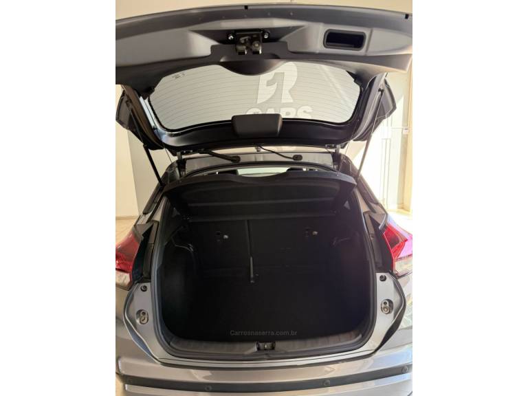 NISSAN - KICKS - 2022/2023 - Cinza - R$ 110.000,00