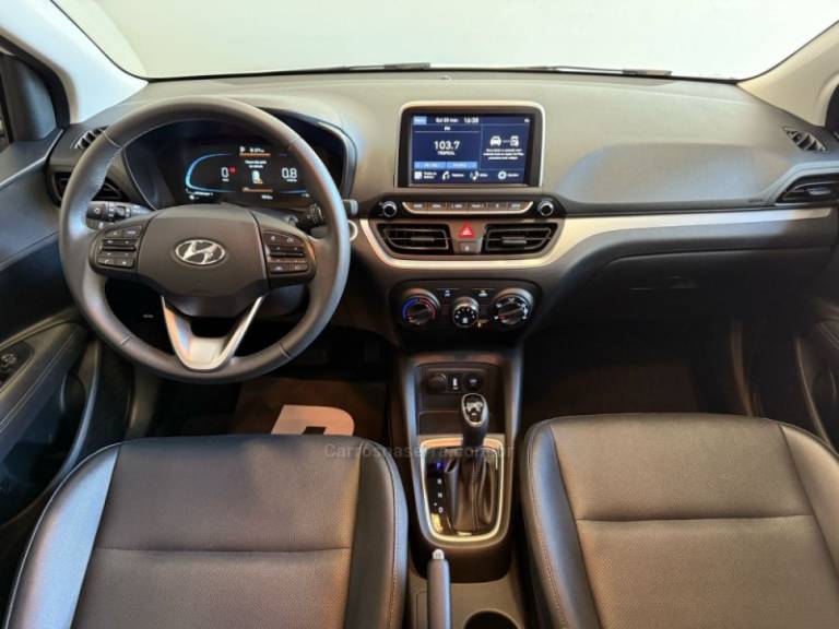HYUNDAI - HB20 - 2023/2024 - Branca - R$ 99.000,00